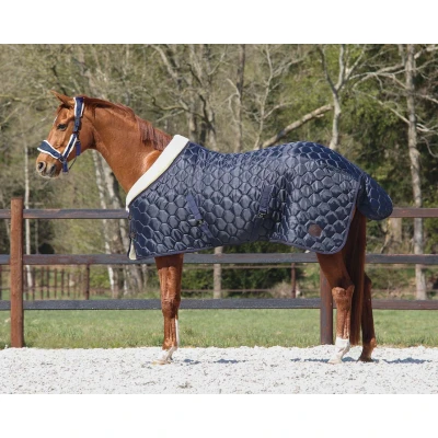 Imagen de QHP Stable Rug Classy
