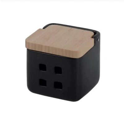Imagen de KOOK TIME Bote de ajos cocina con tapa madera bambú Tarro para guardar ajos, cerámica agujeros ventilación su conservación óptima Medidas: 11.5x11.5x11.5 cm