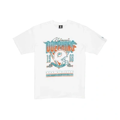 Imagen de MIAMI DOLPHINS New Era Cap NFL Camiseta de Gran tamaño con Estampado Serigrafiado, gráfico del Equipo, Color Blanco, Unisex