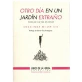 Imagen de Otro día en un jardín extraño: Poesía de una vida sin hogar: 13 (Poesía resistencia)