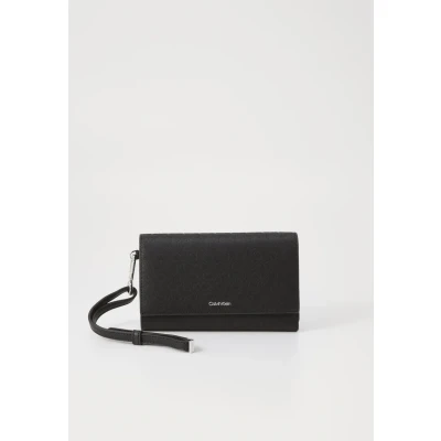 Imagen de Calvin Klein MUST Trifold Wristel Unisex Monedero, Talla: One Size, Black mono