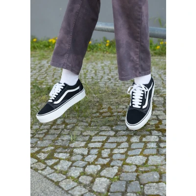 Imagen de Vans UA OLD Skool Platform Zapatillas, Mujer, Talla: 43, Black/white Zapatos