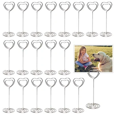 Imagen de 25pcs Titulares de Tarjeta con Número Mesa Plata Forma Corazón Soporte Foto Imagen para Reuniones Banquete Boda Escritorio Oficina Papel Memu Clips