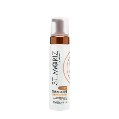 Imagen de St Moriz Mousse de bronceado avanzado corrector color en luz Con ácido hialurónico, vitamina B5 y beneficios avanzados para el cuidado la piel Añade calidez a clara