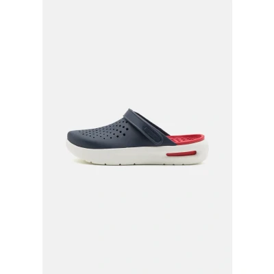 Imagen de Crocs Inmotion Unisex Sandalias planas, Talla: 36 37, Navy Zapatos