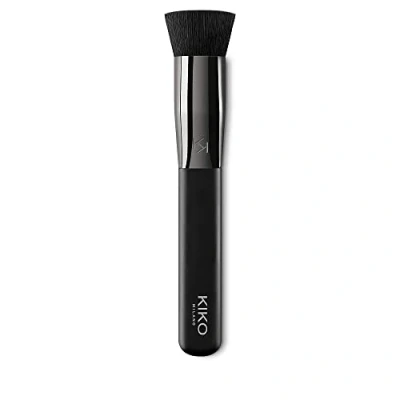 Imagen de KIKO Milano Face 06 Sponge Core Foundation Brush Brocha con núcleo de esponja para bases maquillaje líquidas y fluidas, fibras sintéticas