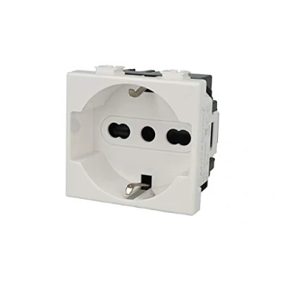 Imagen de Toma Schuko 2P + T 16 A blanco compatible con Bticino Matix