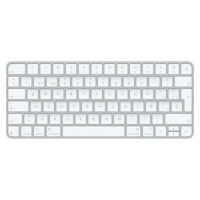 Imagen de Apple Magic Keyboard, Conexión inalámbrica y Recargable, Puerto USB C, Blanco