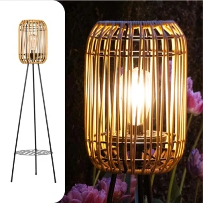 Imagen de Gadgy Lámpara de pie solar LED para exteriores jardín resistente al agua balcón iluminación sostenible rátan tres patas