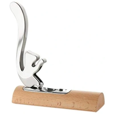 Imagen de Alessi AB13 Scoiattolo Cascanueces de Design, en Acero Inoxidable 18/10 y Madera