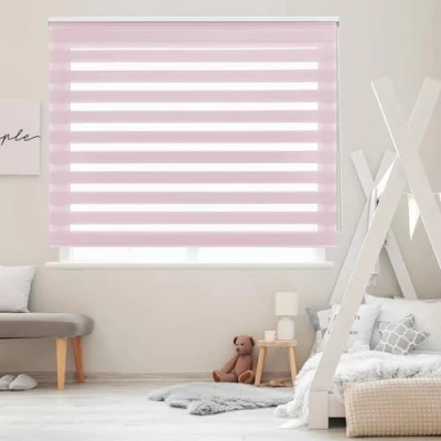 Imagen de Blindecor Lira estor enrollable noche y día, color Rosa, de 120 x 250 cm (ancho alto). Tamaño la tela 117 245 cm. Estores dia elegantes