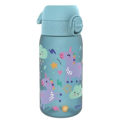 Imagen de Ion8 Botella de Agua para Niños, 350ml, a Prueba Fugas, Fácil Abrir, Cerradura Segura, Apta Lavavajillas, Sin BPA, Asa Transporte, Limpiar, Neutro en Carbono, Unicornios Azul