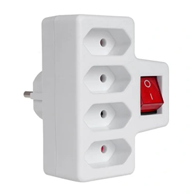 Imagen de Toma de corriente cuádruple con interruptor Maclean Energy MCE217 4x2,5A enchufe universal