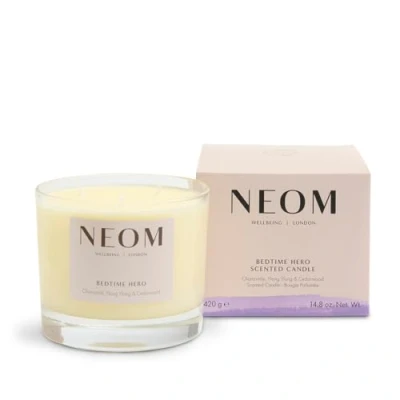 Imagen de NEOM Bedtime Hero Scented Candle (3 Wick) Fruity Fragrance…