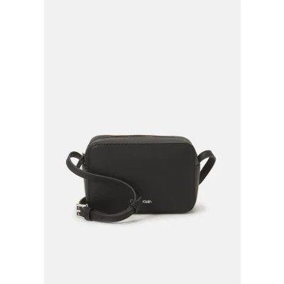 Imagen de Calvin Klein MUST Camera BAG Bandolera, Mujer, Talla: One Size, Black