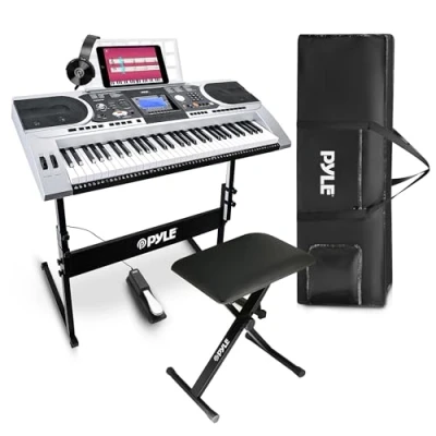Imagen de Pyle Teclado Electrónico Portátil de 61 Teclas, 2 en 1 para Tocar y Cantar, con Pedal Sostenido, Auriculares, Bolsa Resistente a la Intemperie, Taburete Soporte