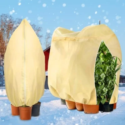 Imagen de ZQEJEFD Protección de Invierno para Plantas, 2 Piezas 180x120cm Funda Plantas,Cubiertas Contra Heladas Plantas con Cordón Cremallera,Protección Reutilizable Plantas,Beige